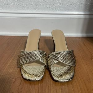 Metallic twist sandal mules